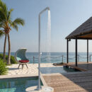 black outdoor floor to ceiling vertical shower, poolside beach bathhouse faucet hw1002